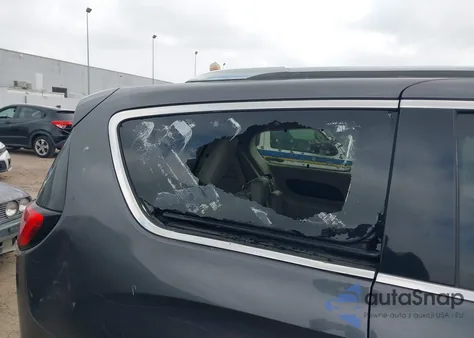 2017 Chrysler Pacifica Limited z USA, uszkodzony, nr VIN 2C4RC1GG0HR525939